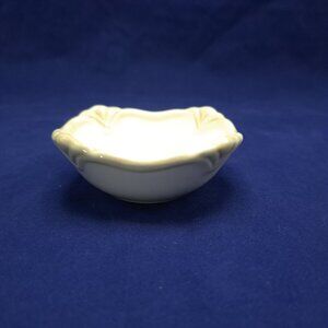 Princess House Pavillion Exclusive Small White Dip Dish